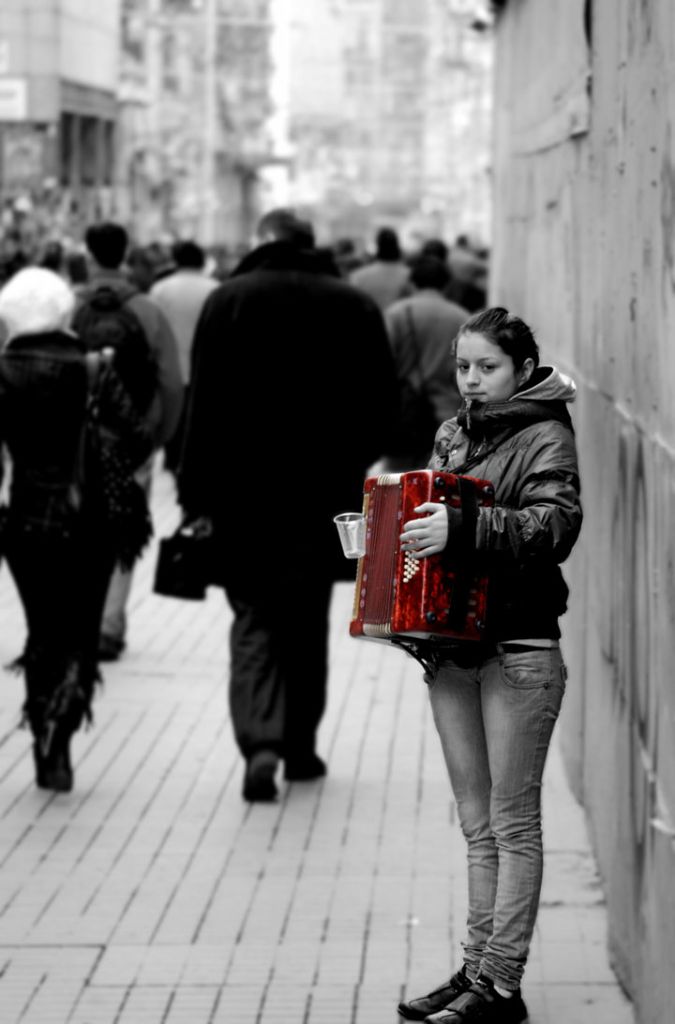 HERKES SIRTINI DONDUGUNDE ... 