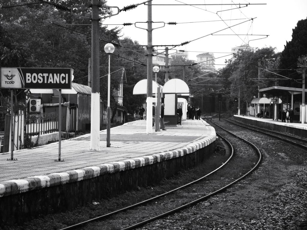 Bostanc Tren stasyonu