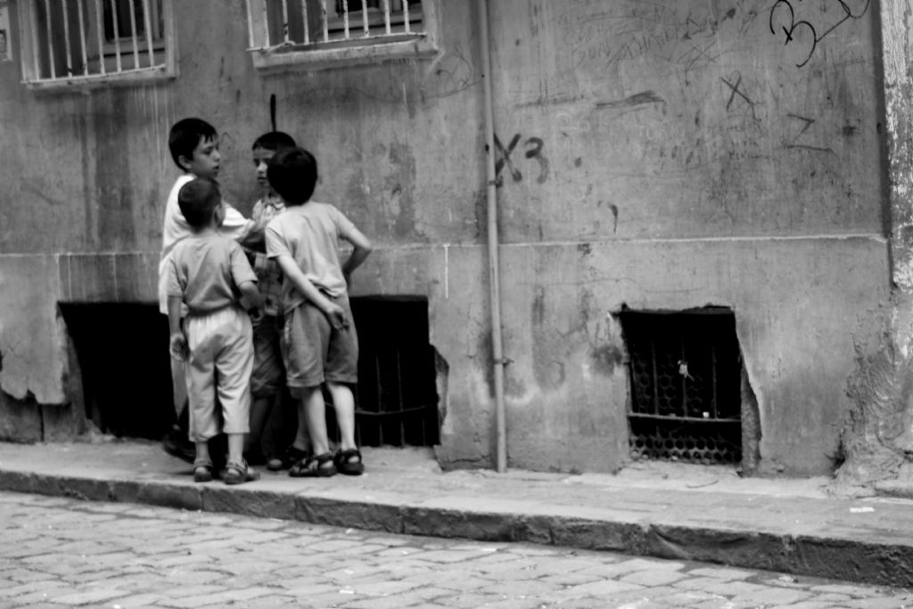 erkekseniz teker teker gelin