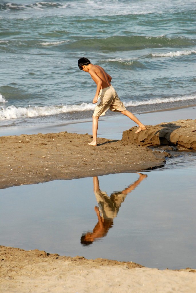 Bir Avu Suda Yansyanlar