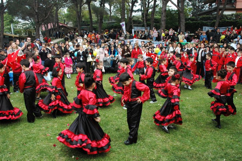 Atat�rk Cumhuriyeti’nin �ocuklar�