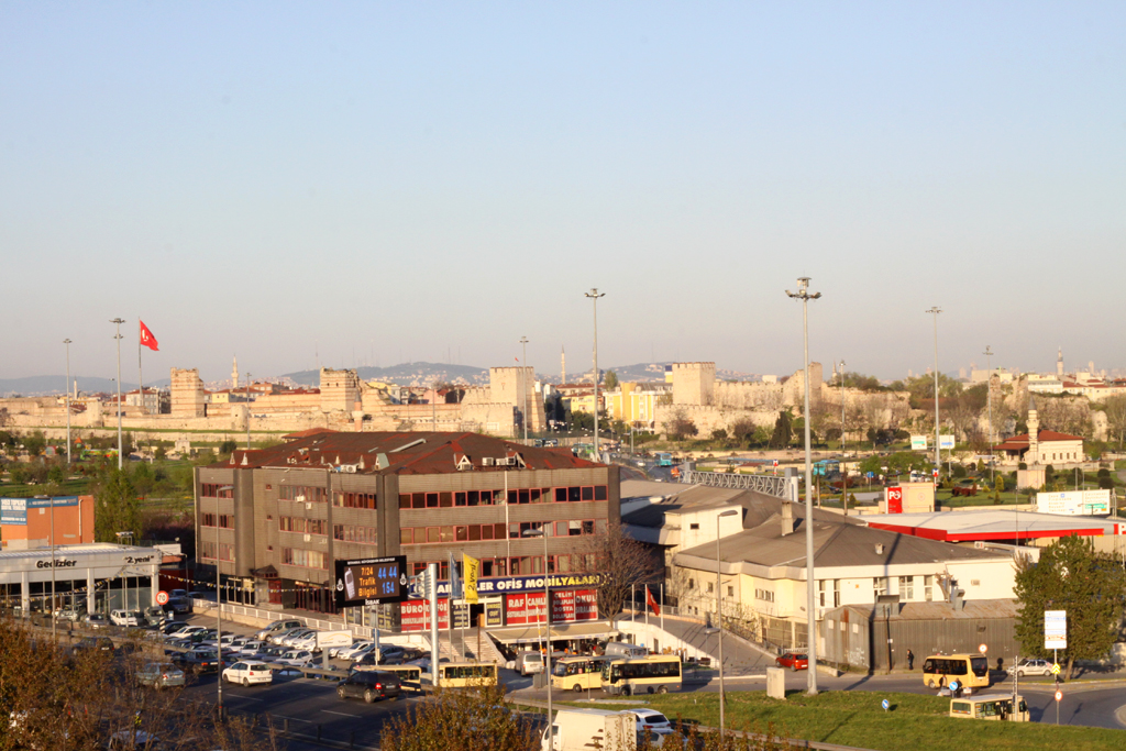 Topkap� Surlar� ve �stanbul