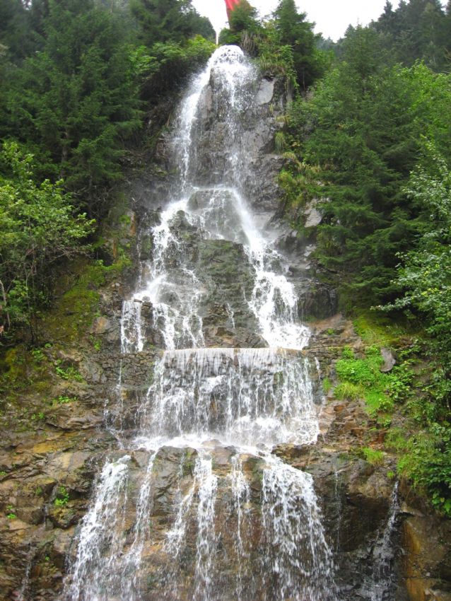 Trabzon Uzungldeki selale