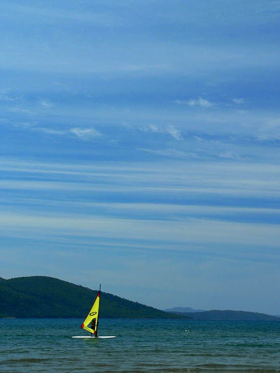 MAV� & YE��L...