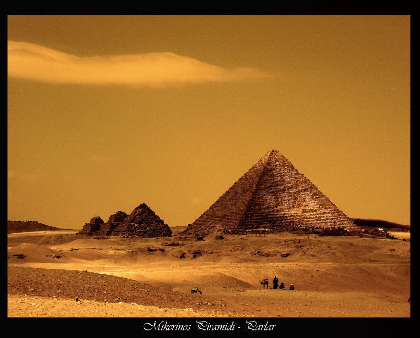 Msr 10...Mikerinos piramidi...