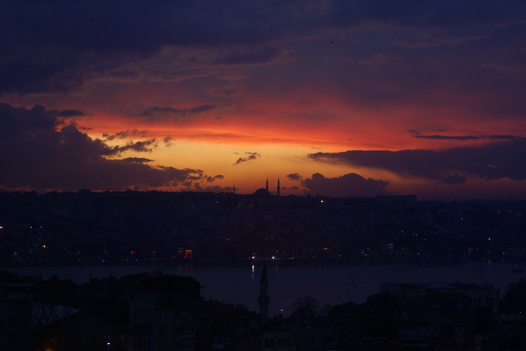 hali�de bir ak�am