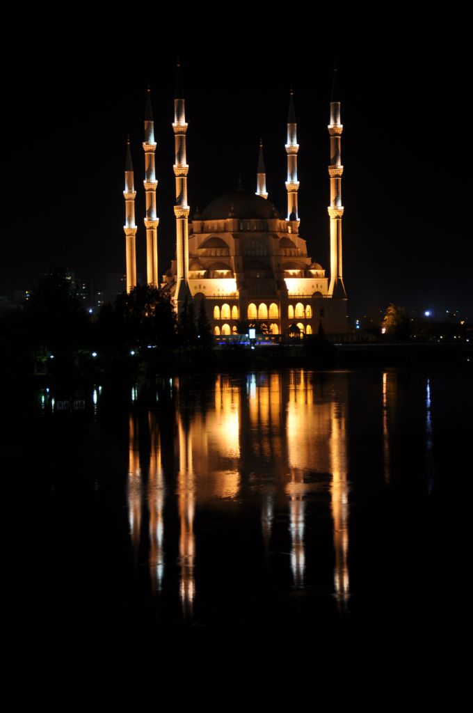 Merkez Camii