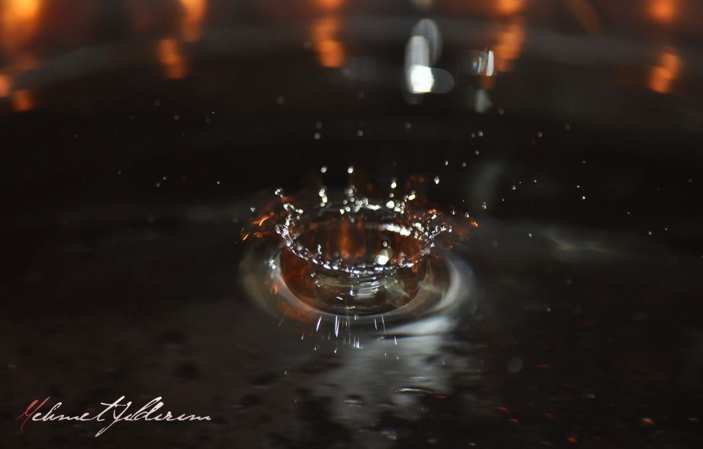 Bir damlad�r �m�r..