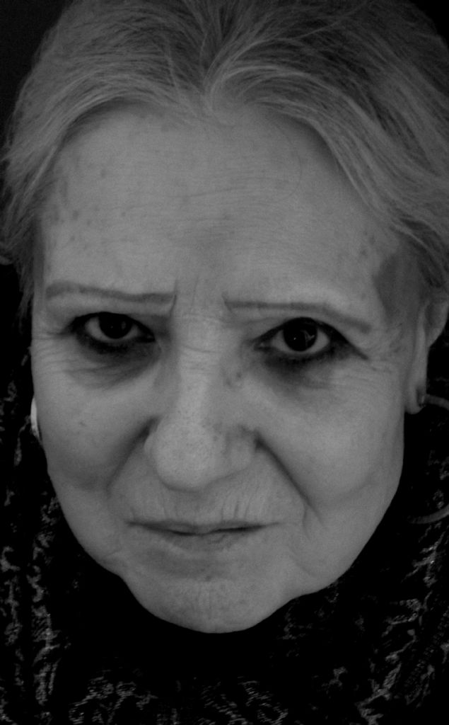 75'inde bir hanmefendi!