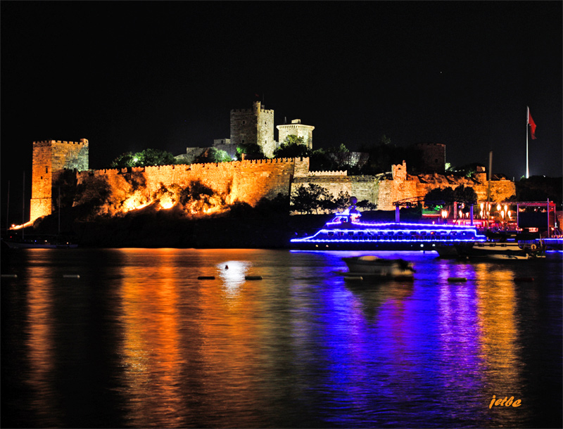 bodrum kalesi arka grnm gece