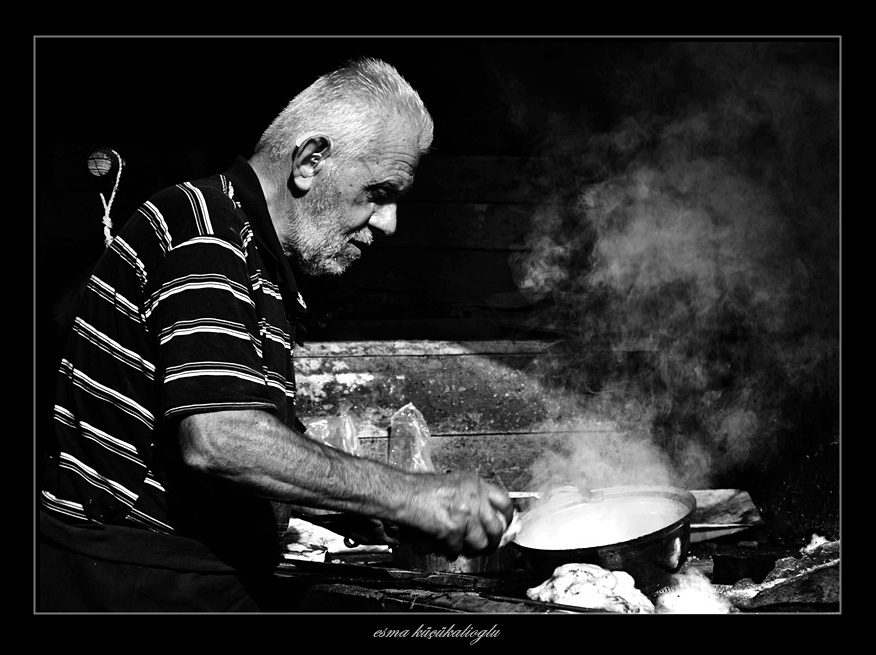 ekmek dedi emek ister....