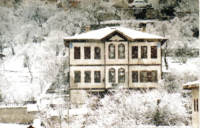 karlar altnda bir safranbolu  evi