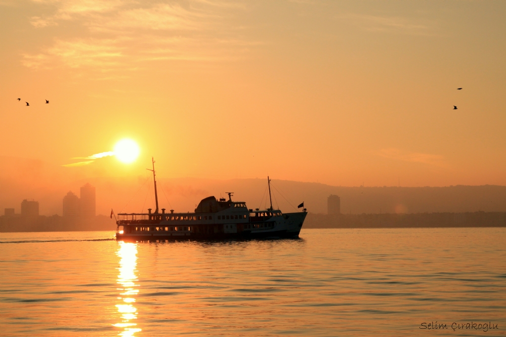 Karyaka'da Gn Doumu