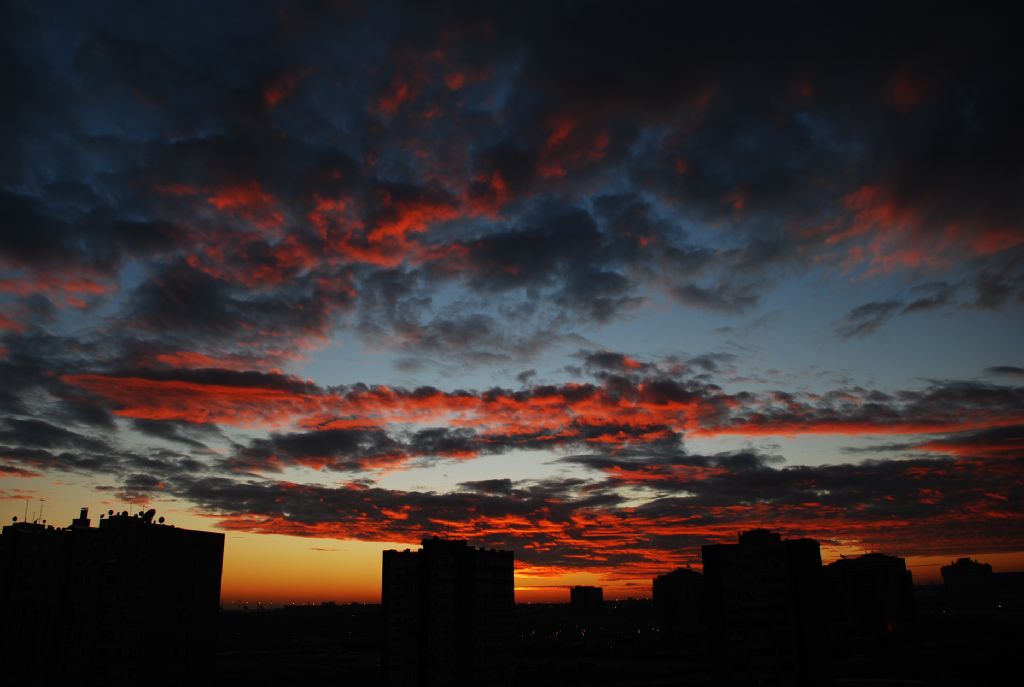 Atak�y k�z�la b�r�nd�