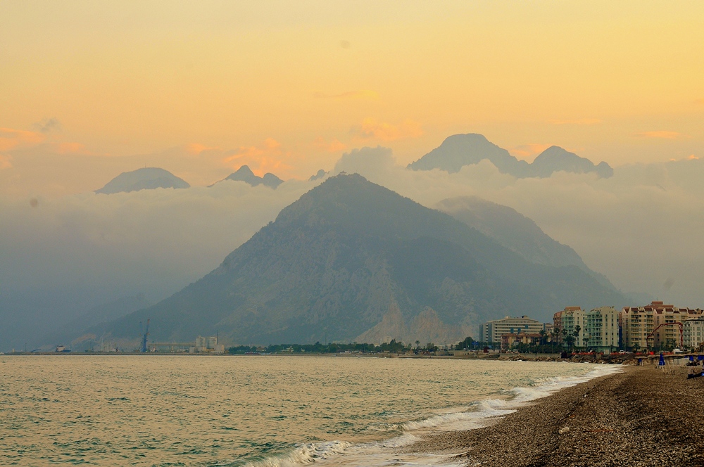 Konyaalt�ndan t�nektepeye bir bak��...