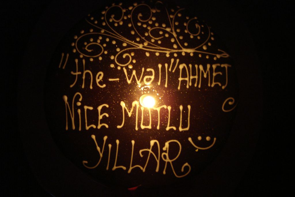 B�R D�LEK TUT.....