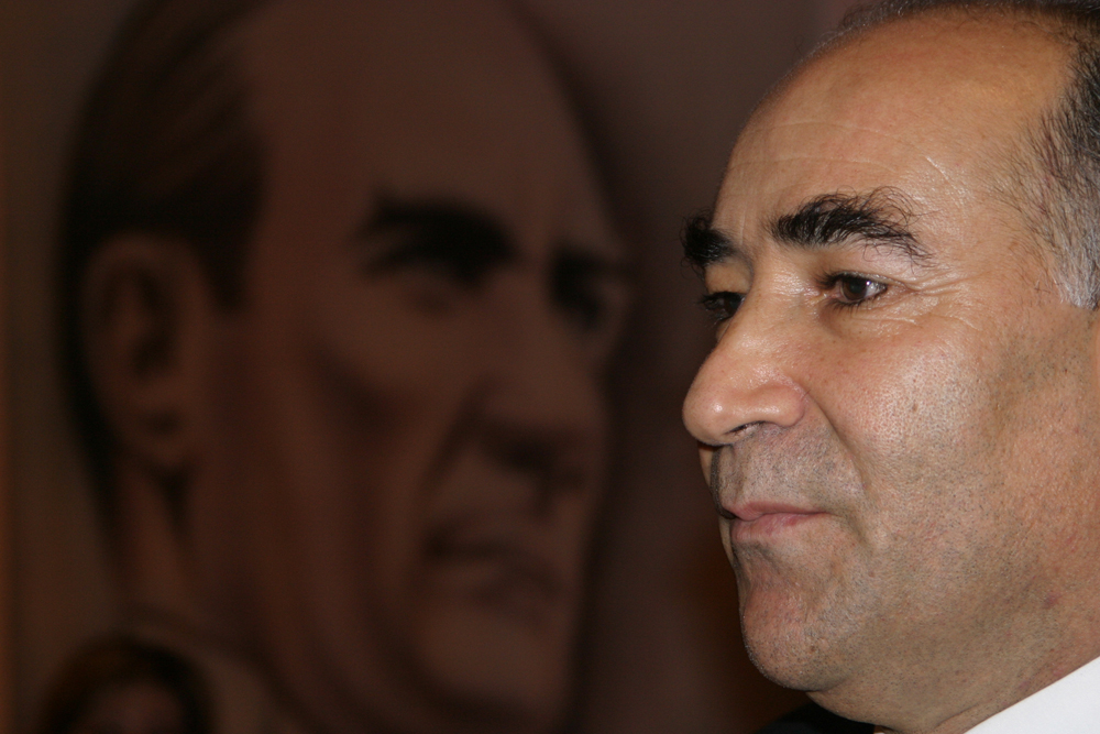 ATATRK E OK BENZEMYOR MU?