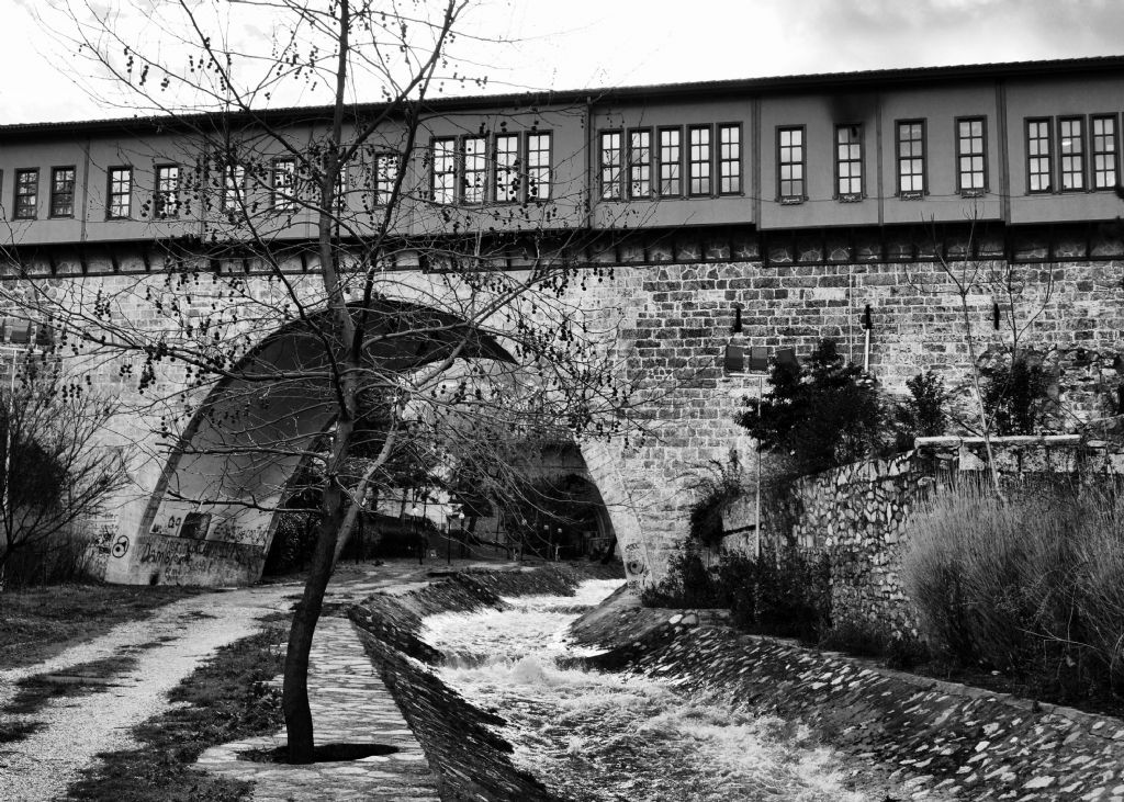 Irgandı köprüsü