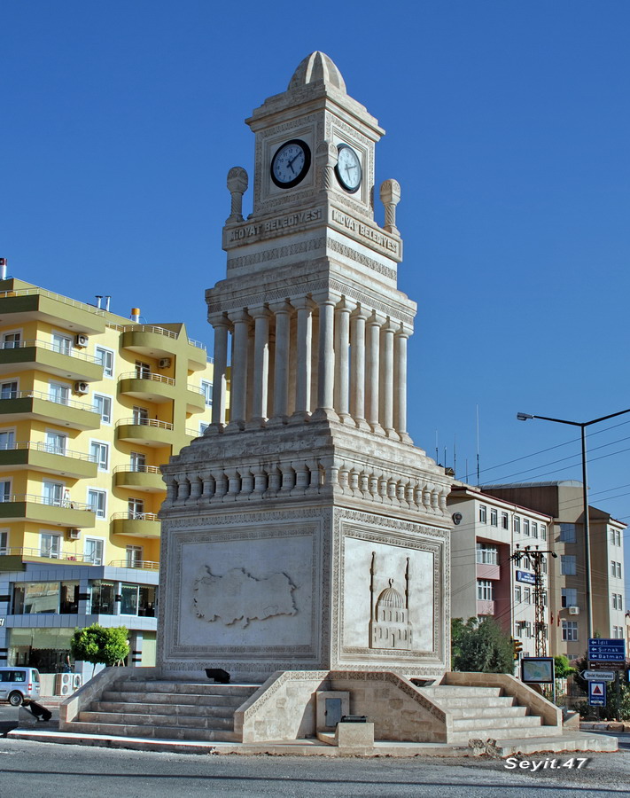 Mardin Midyat Saat Kule'si