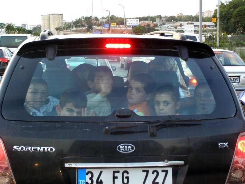 Bu ocuklarda lmesin...