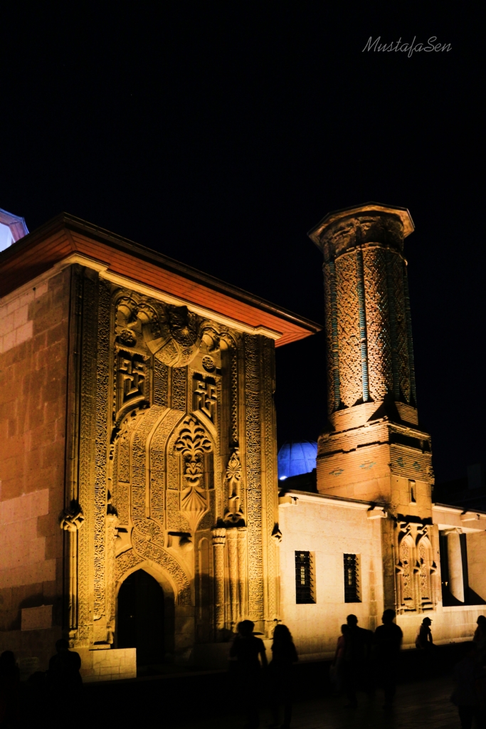 Konya - �nce Minare M�zesi