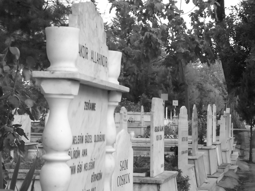 en sessiz, en yalnz bayram orada...