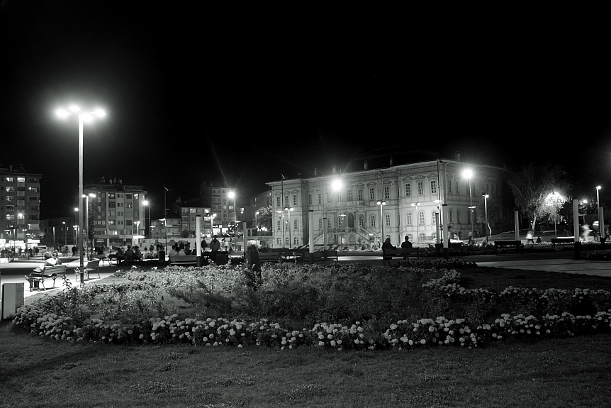 Sivas meydannda gece(s/b)