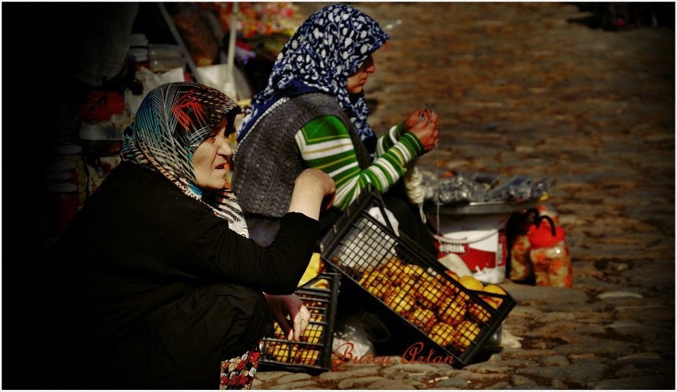 Cumalikiziktan kadinlarimizi