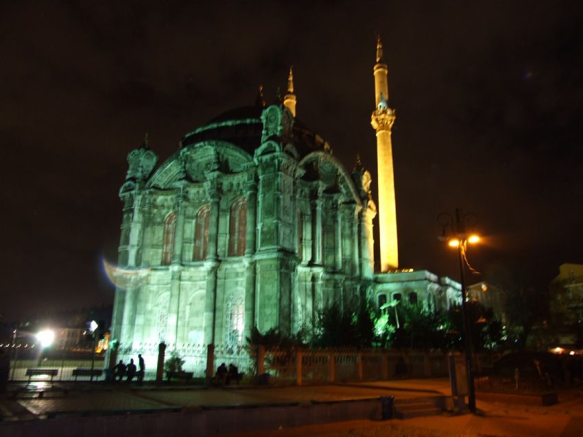 ortakoy camii