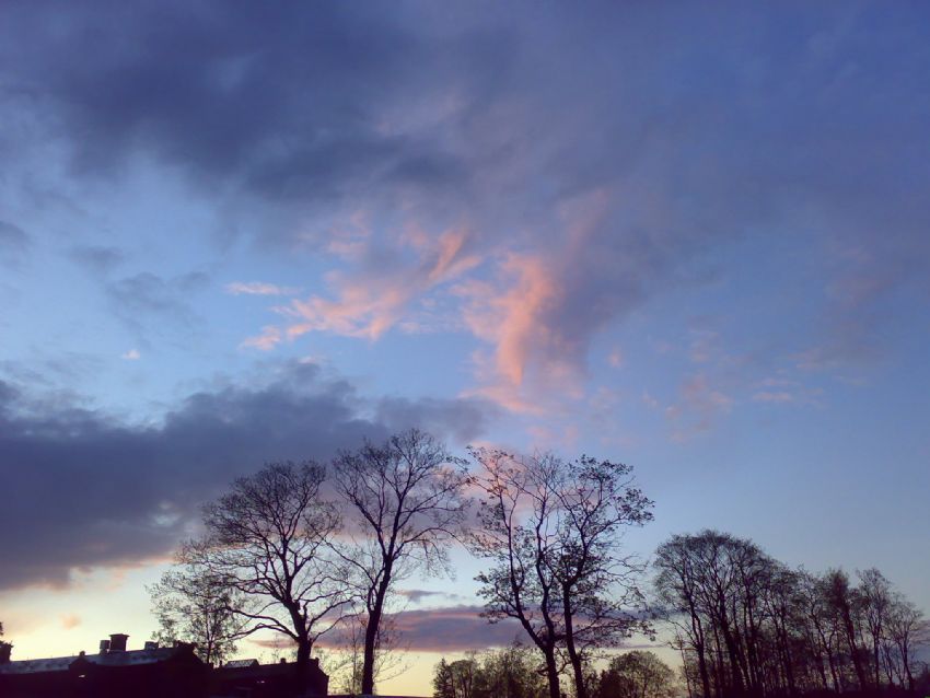 Isigin ve bulutlarin dansi