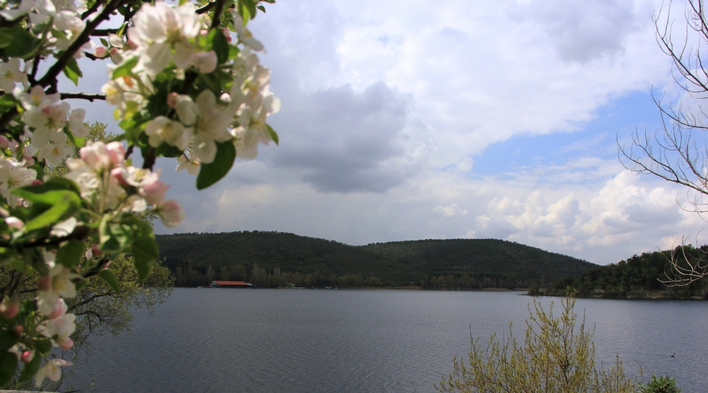 the eymir lake