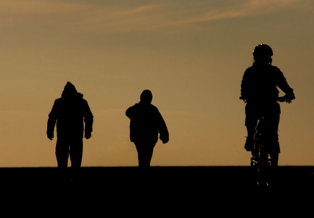 Bir ak�am �st�.