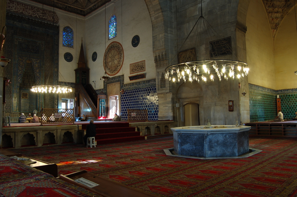 yeil cami