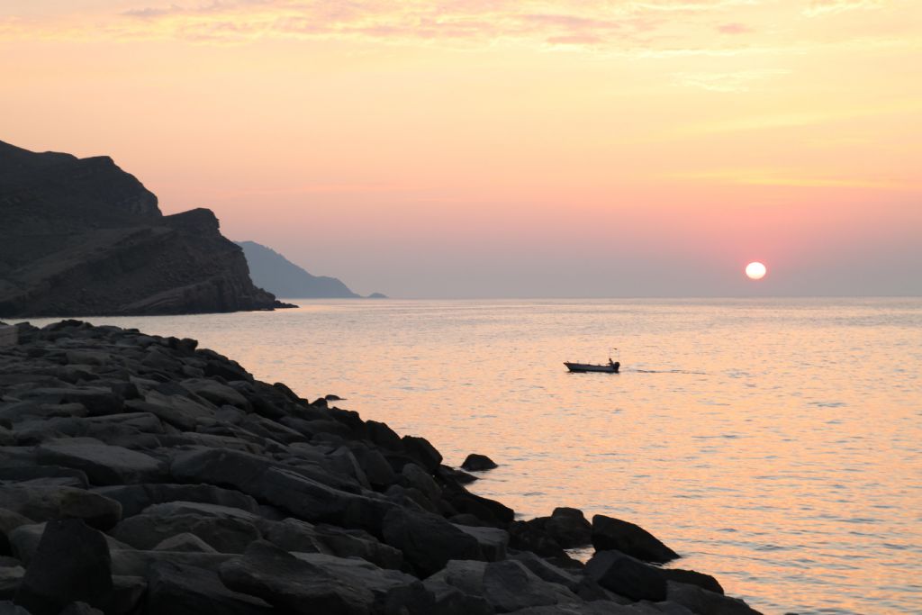 Her G�n Ayr� Batar G�ne� G�k�eada'da