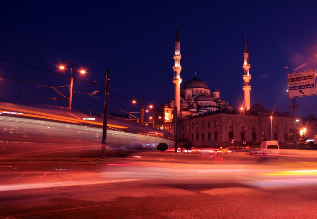 Bir ���k g�rd�m sanki..