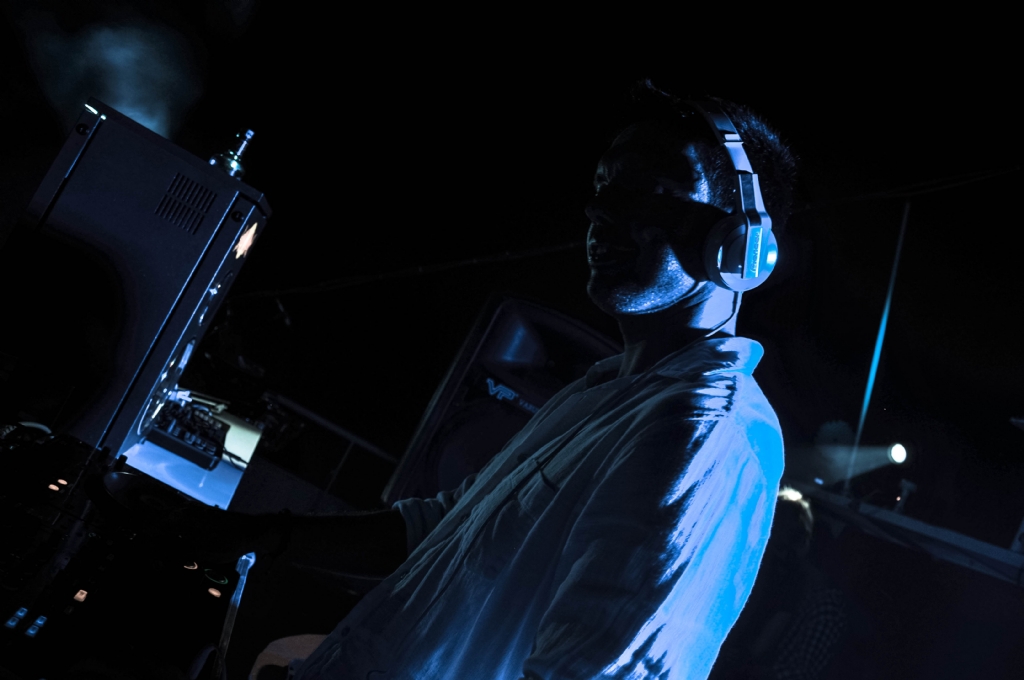 DJ H�seyin Karaday�