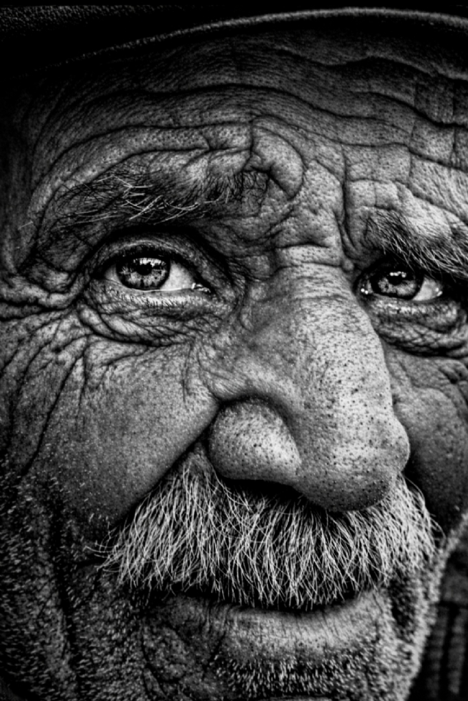 �G�zlerde Bir �m�r�