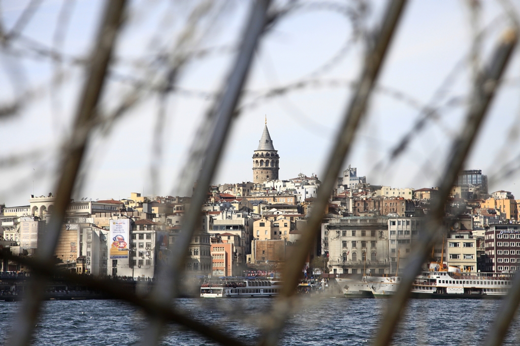 Prangalar Arasnda Galata