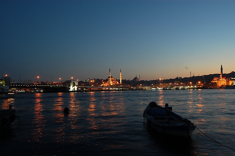 bir istanbul ak�am�