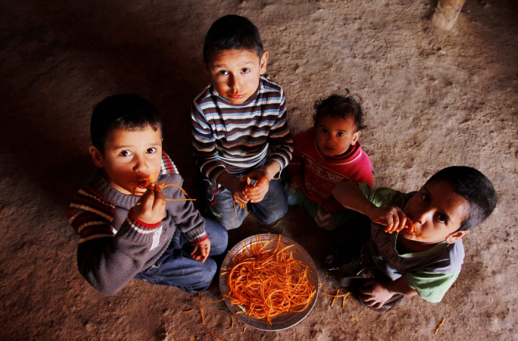 Bir Lokmay� Payla�anlar