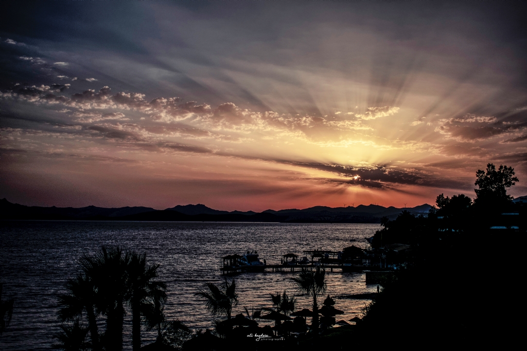 Bodrumda Gn Batarken