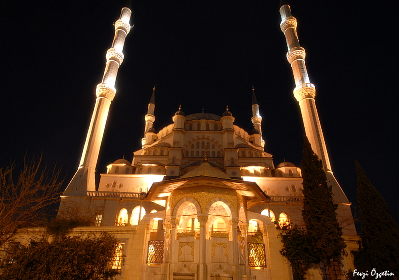 ADANASABANCI MERKEZ CAM