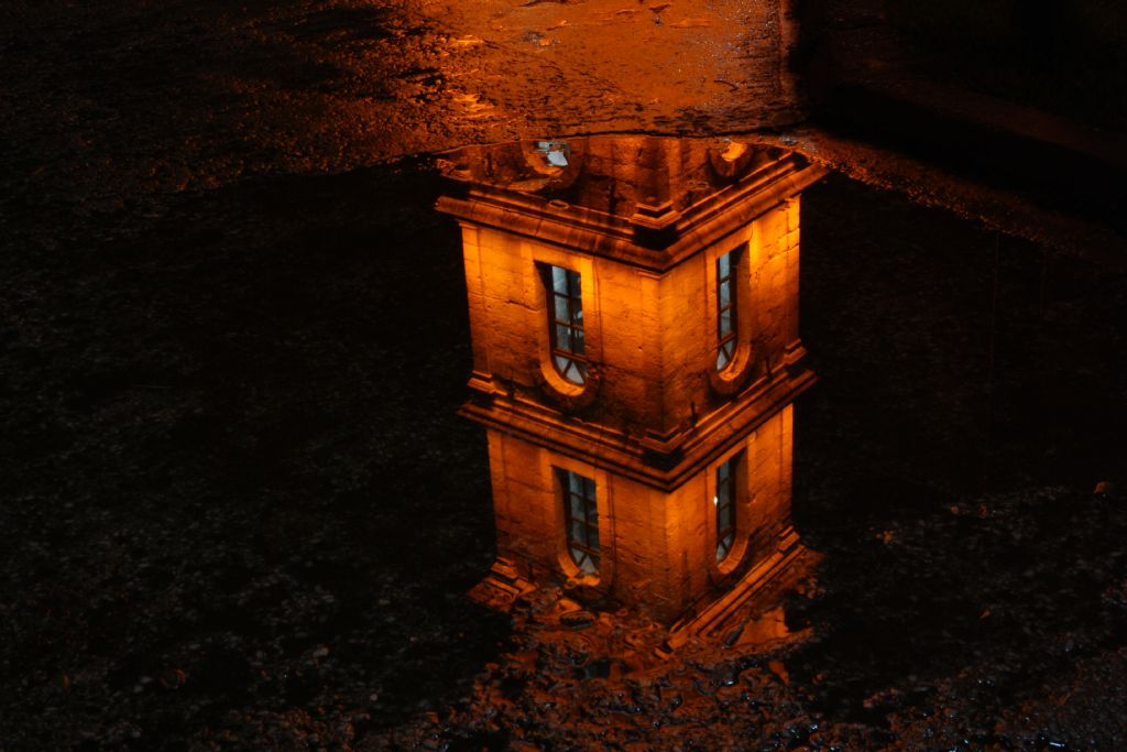 Tophane Tarihi Saat Kulesi - Yansma