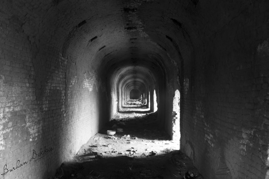 Bilincimin Hemen Alt�