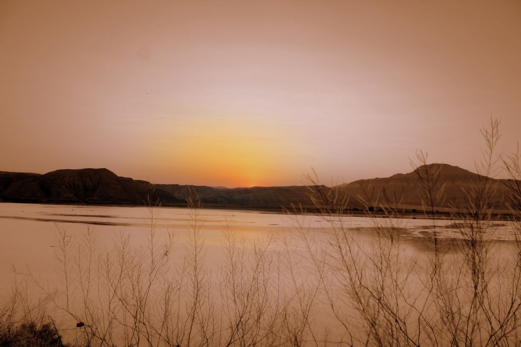 G�n Ak�ama D�nd�