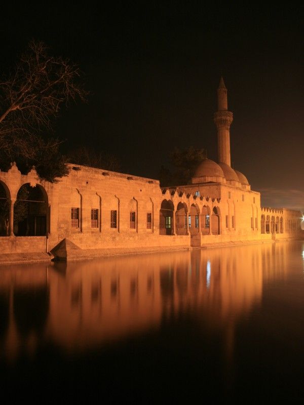 Urfa Rzvaniye Camii