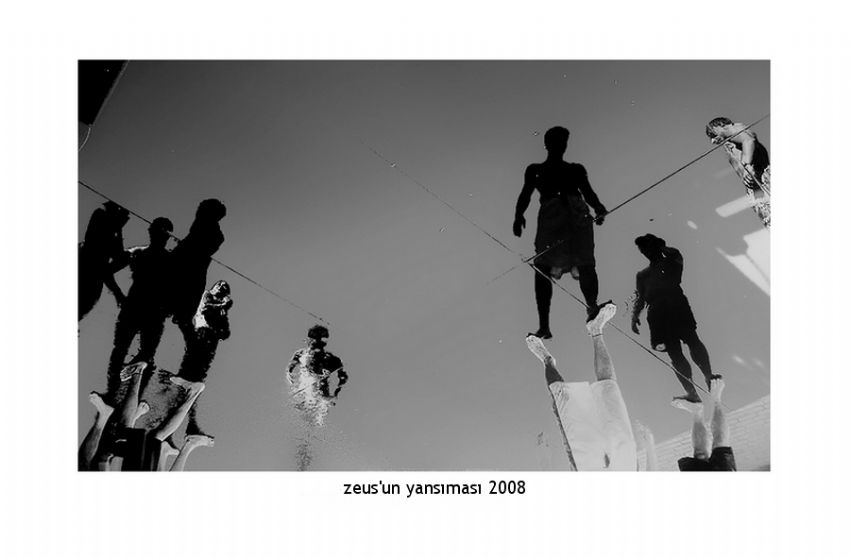 zeusun yansmas 2008   black white