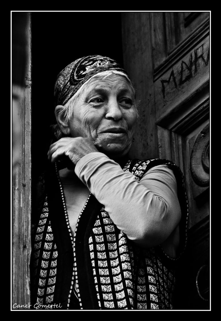 Kap aralarnda ki hayatlar...