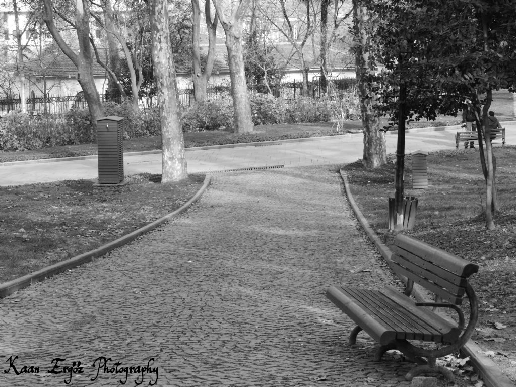 Bo�tur Bazen A�kla Dolu Tabureler