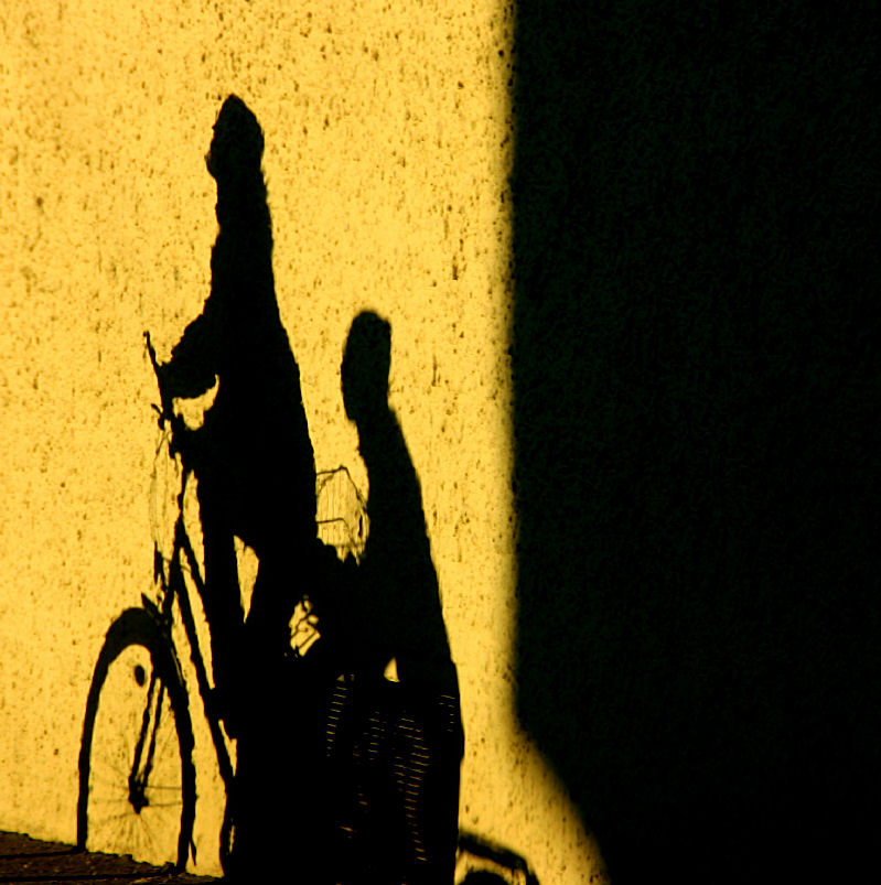 KARANLIKDAN AYDINLIGA